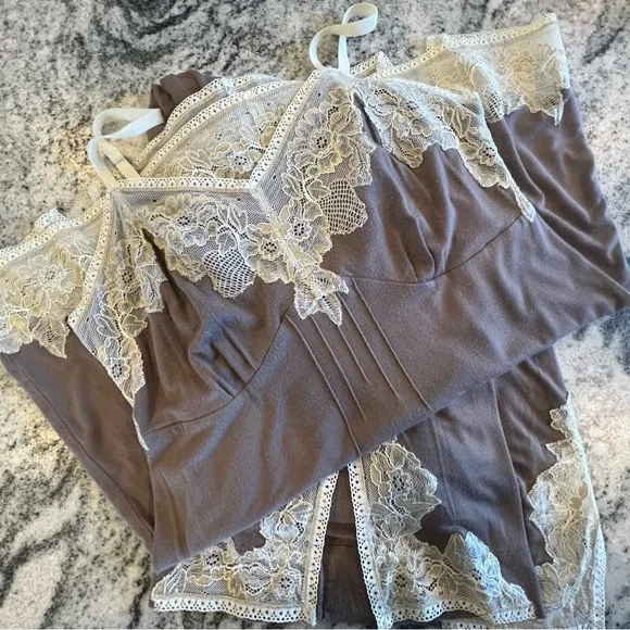 SOMA 2 Pc Lace-Trim Camisole : Pajama Set in Taupe and Ivory w Metallic Gold - Picture 2 of 13